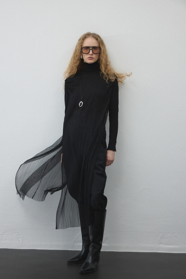 Siyah Tül Tamamlayıcı Elbise - KUAD