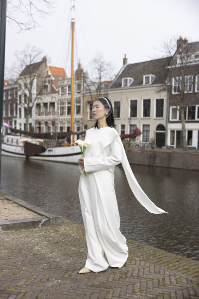 Ekru Drapeli Pelerin Bluz 